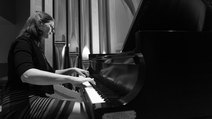 Elizabeth Grimpo Piano-4