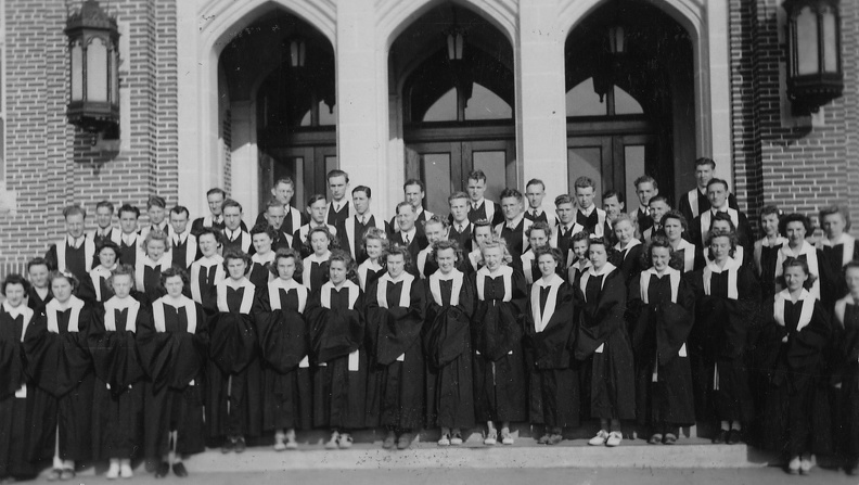 1938_1939 A Cappella Choir.jpg